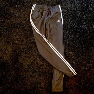 Adidas climate; size small, new joggers